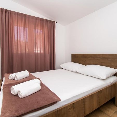 Apartmani Monika Žaborić Eksteriør billede