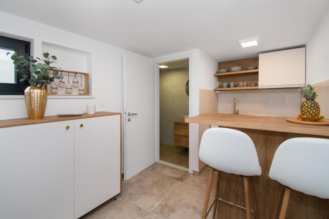 Apartmani Monika Žaborić Eksteriør billede