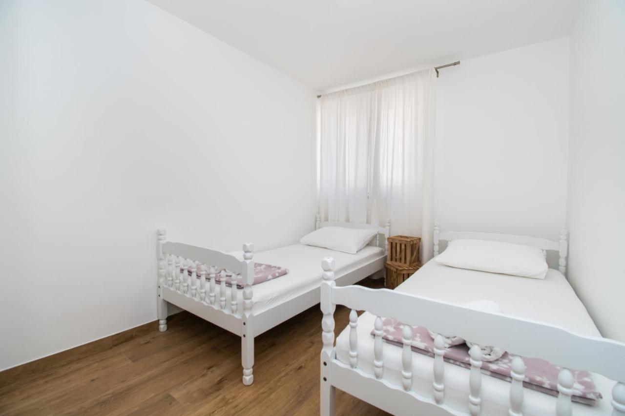Apartmani Monika Žaborić Eksteriør billede